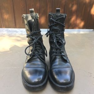 Combat boots